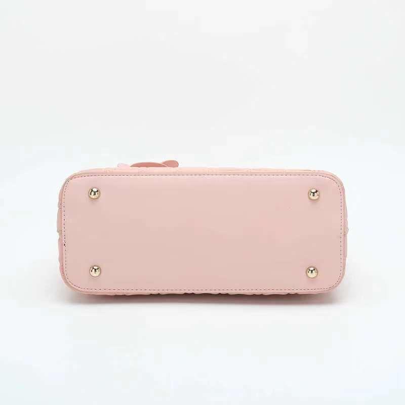 Ladies Purse Classic Design Squarish